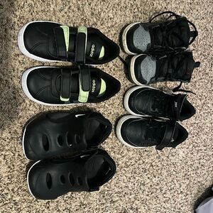 Toddler boys size 9 shoes gently used